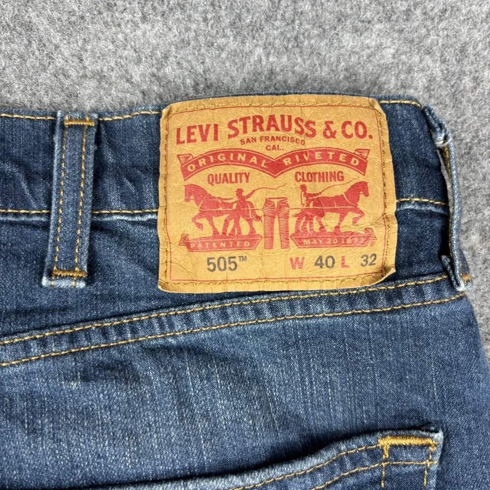 Levi's 505 Jeans Mens 40x32 (Fits 38x32) Straight Leg Dark Wash Classic Blue EUC